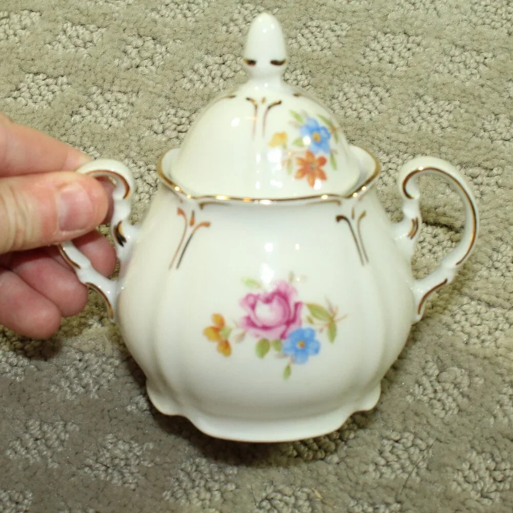 Set of 5 Antique GKC German US Zone Two Gold Trimmed Floral Cups/Saucers & Sugar